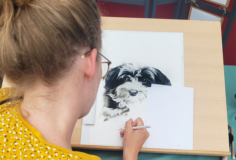 Portraitkünstlerin Anja Treskow, Hund zeichnen lassen